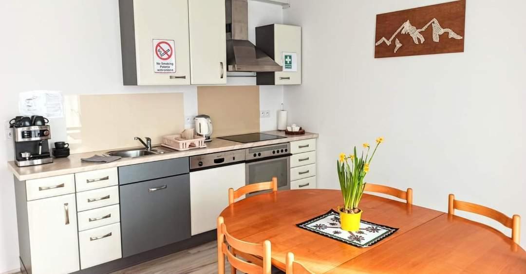 Kwatera U Somsiada -Apartament Мушина Екстер'єр фото